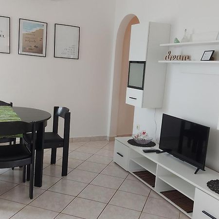מדולין Apartments Ines מראה חיצוני תמונה